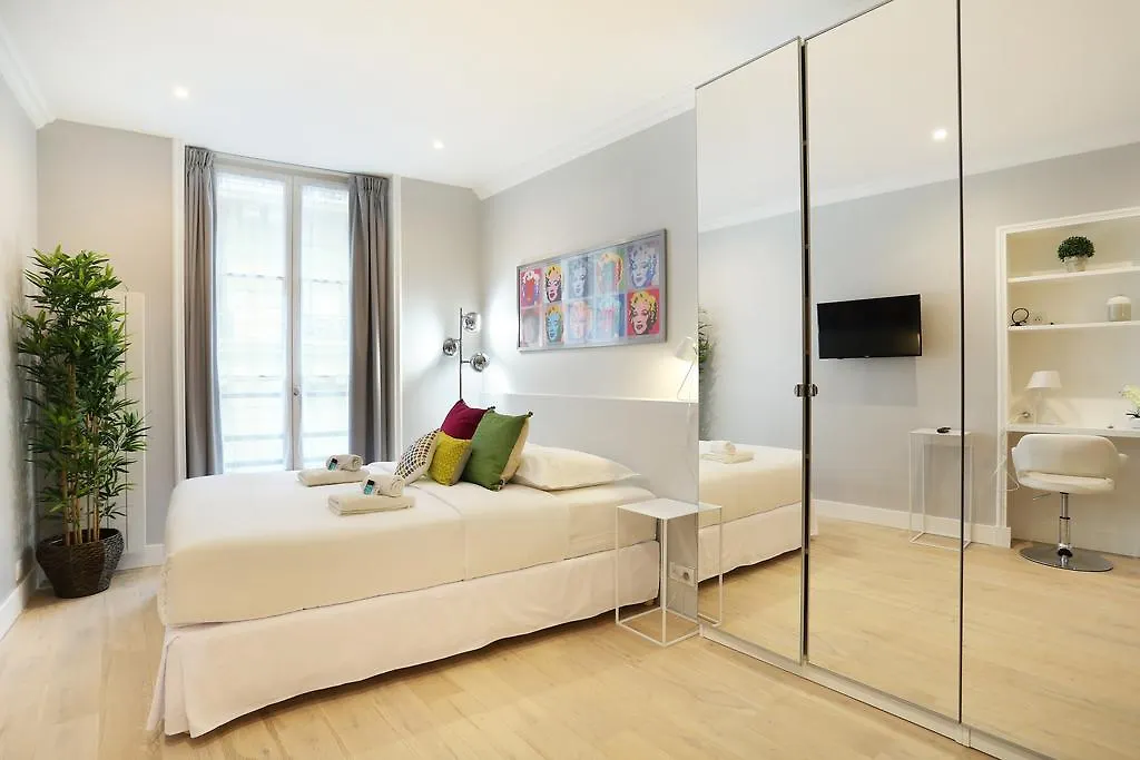 Rent A Room - Residence Blanche Paříž