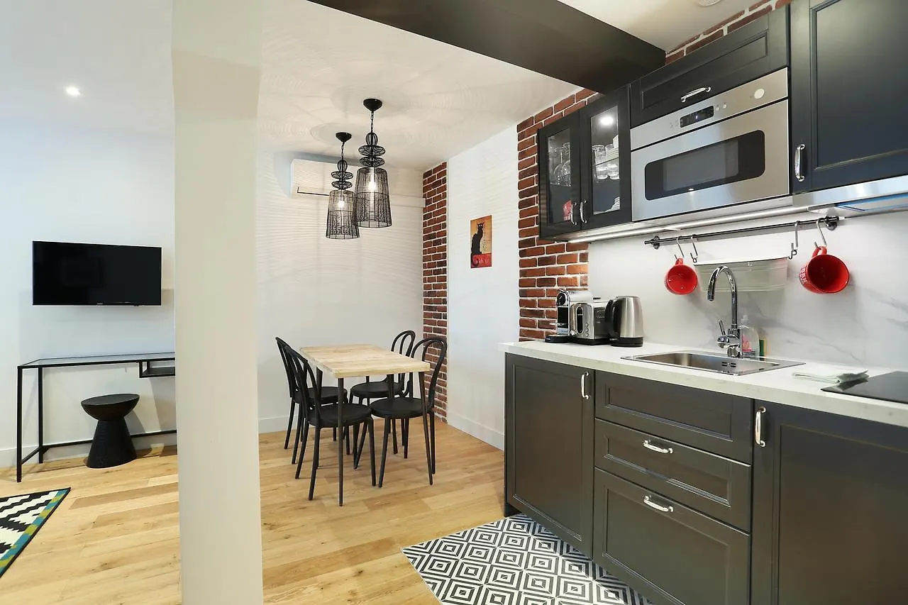 Rent A Room - Residence Blanche Paříž