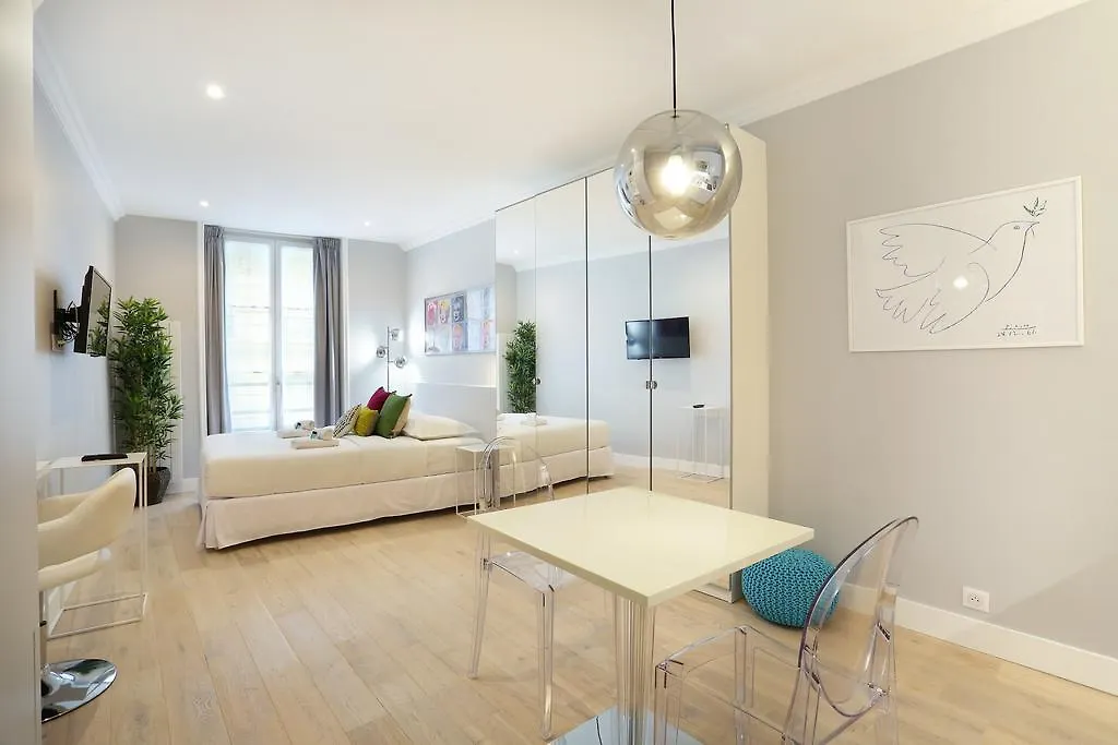 Appartamento Résidence Blanche Parigi