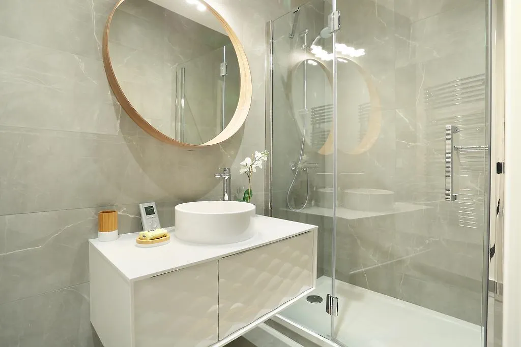 Rent A Room - Residence Blanche Paris 0*,