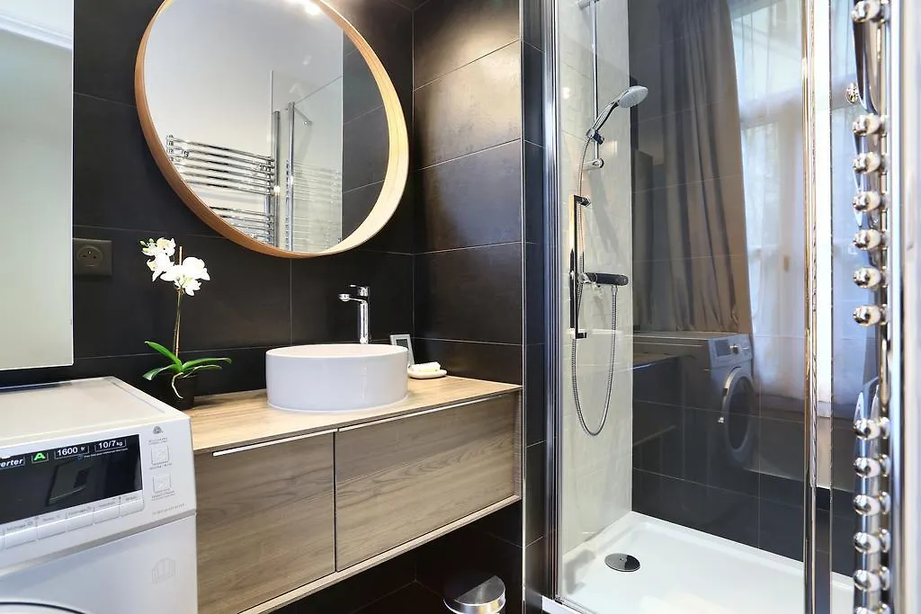 Daire Rent A Room - Residence Blanche Paris