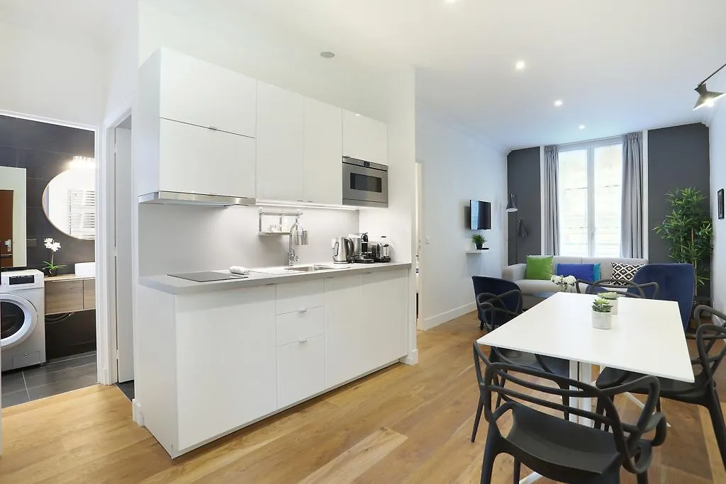 Rent A Room - Residence Blanche Paris