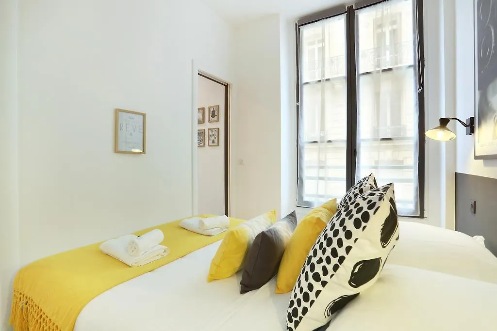 Résidence Blanche Parigi 0*,