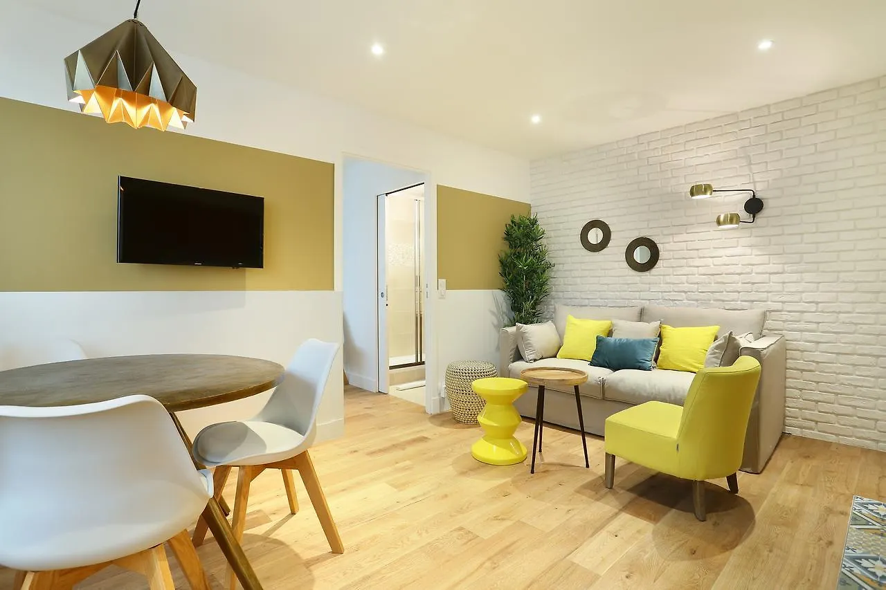 Rent A Room - Residence Blanche Paris Daire