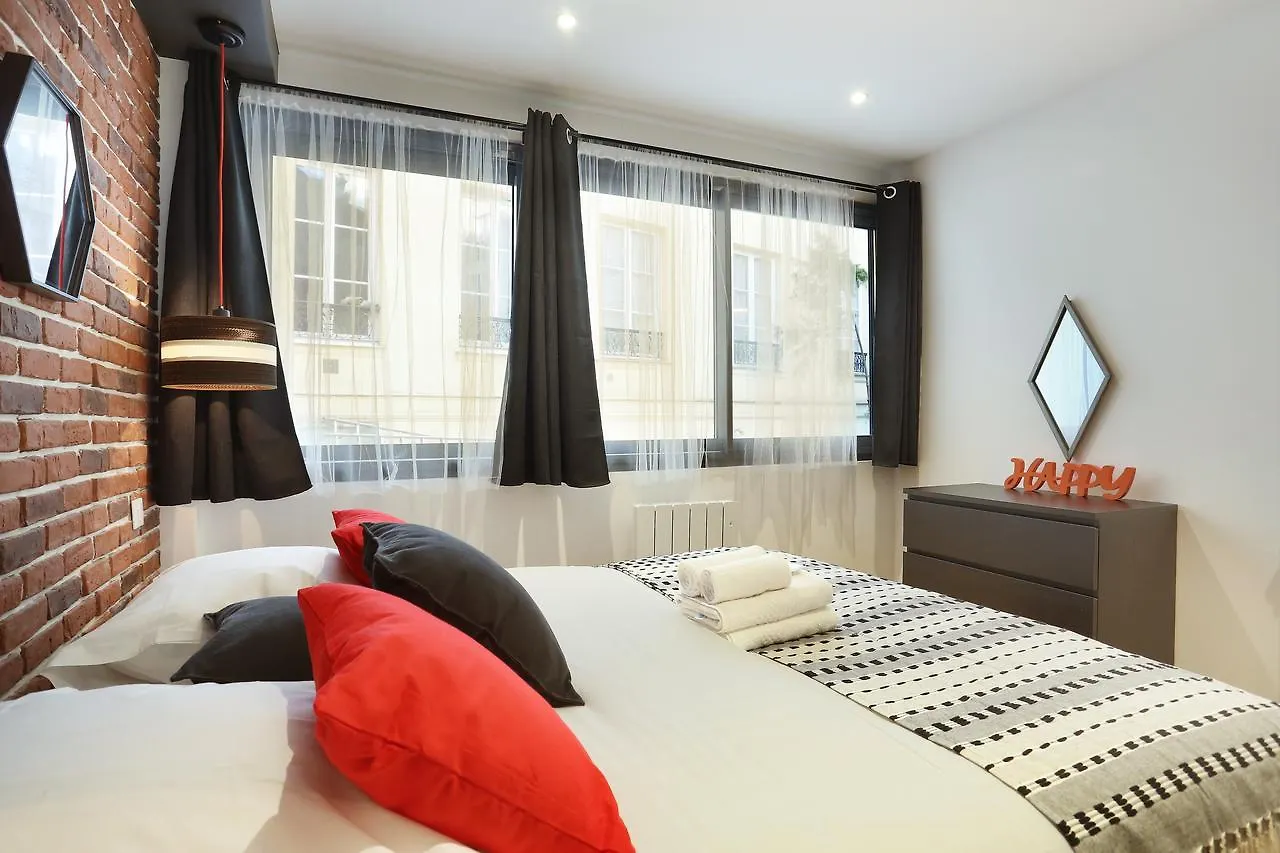 Rent A Room - Residence Blanche Paris Daire